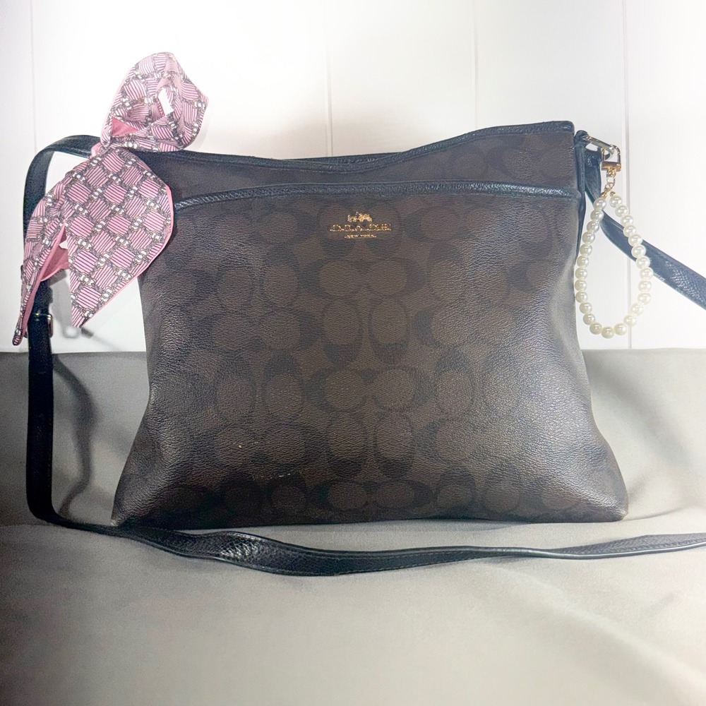 Coach F34938 Signature Canvas File Bag Crossbody Brown Black Messenger